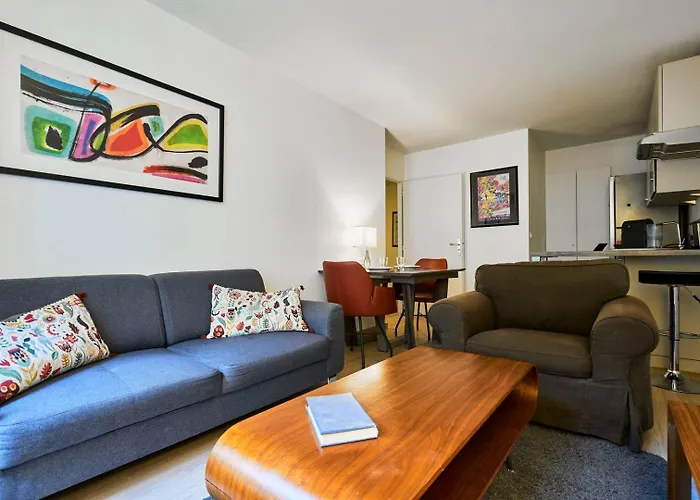 Centre - Superb Bright Parking Appartement *