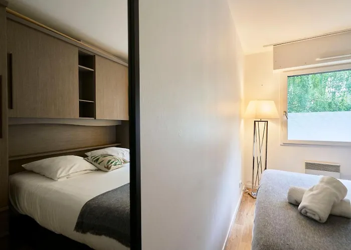 Centre - Superb Bright Parking Appartement *