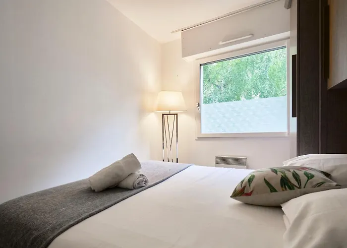 Centre - Superb Bright Parking Λιλ