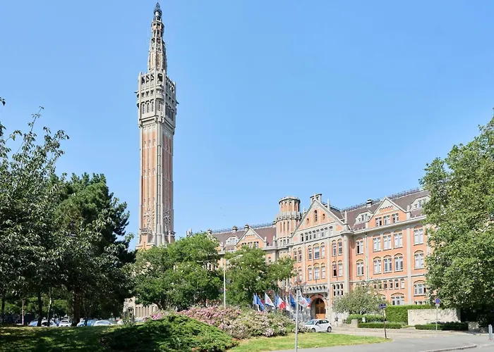 Centre - Superb Bright Parking *